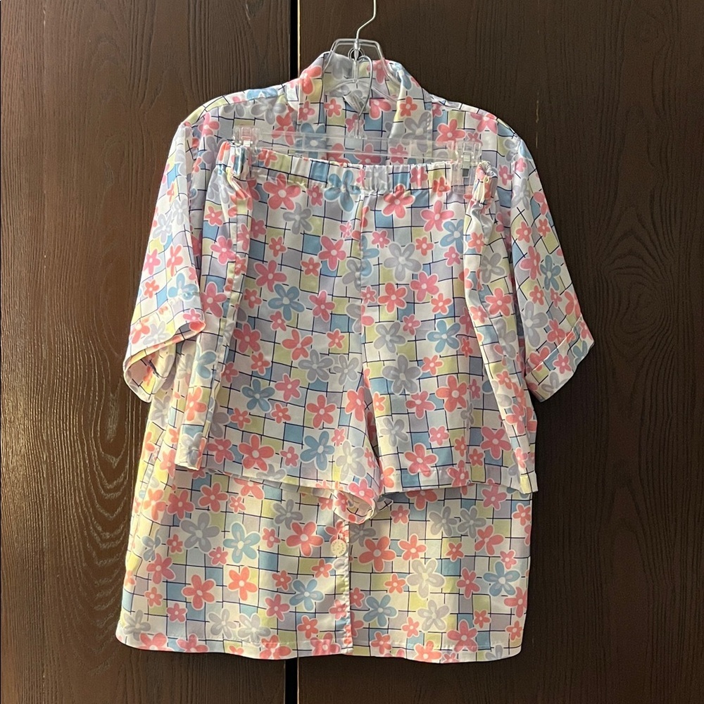 Planet Sleep 2 pc. Pajama set. Size Medium